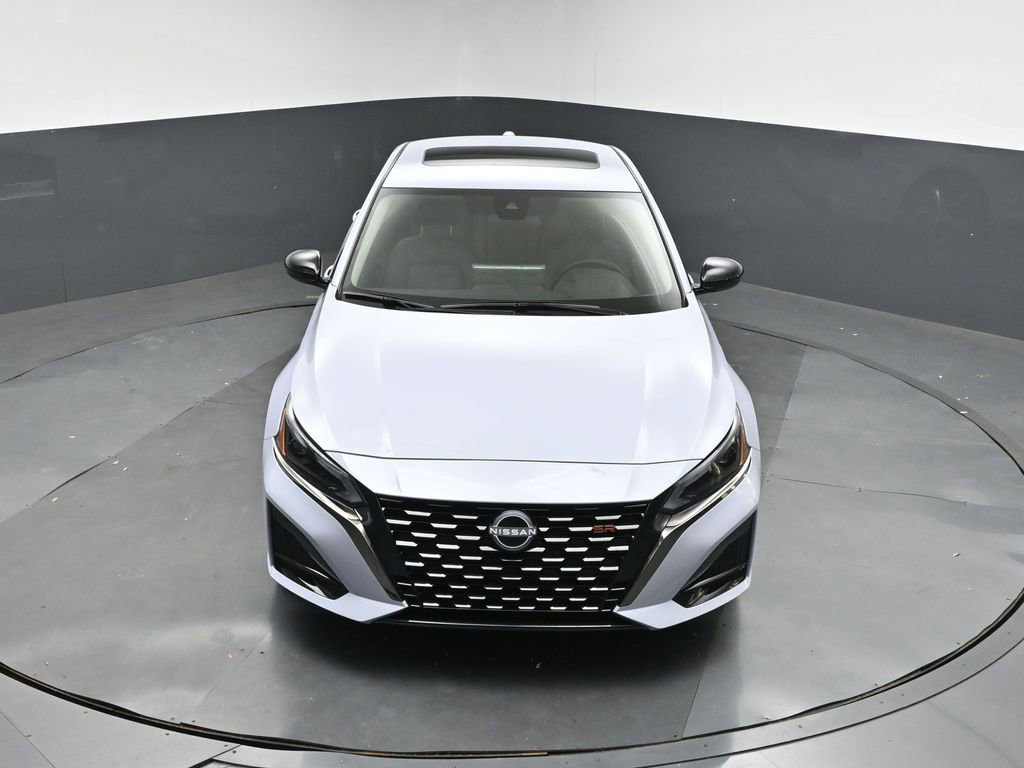 New 2025 Nissan Altima 2.5 SR image 39