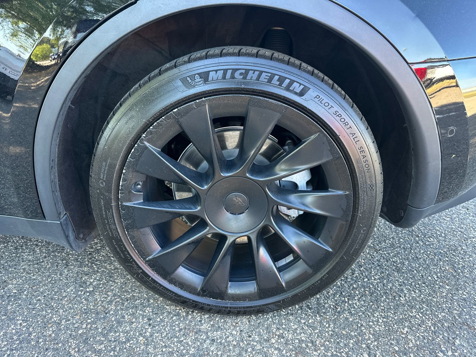 Used 2021 Tesla Model Y Long Range image 20