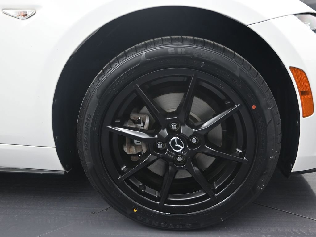 Used 2020 MAZDA MX-5 Miata Sport image 9