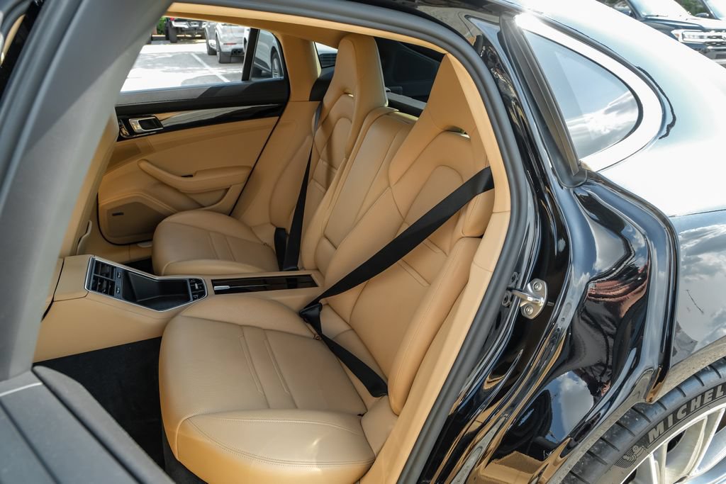 Used 2019 Porsche Panamera 4 AWD/4WD image 43