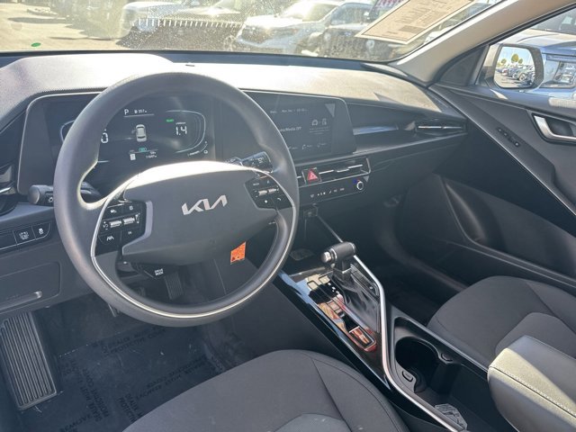 Certified 2025 Kia Niro LX image 22