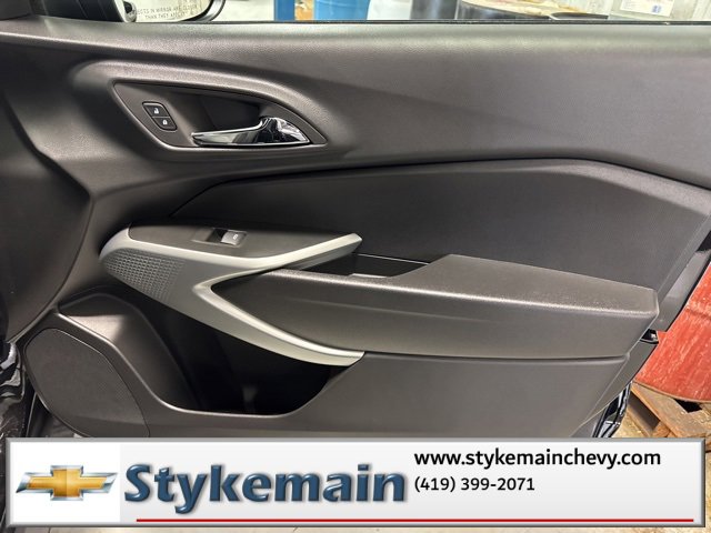 New 2026 Chevrolet Trax RS image 22