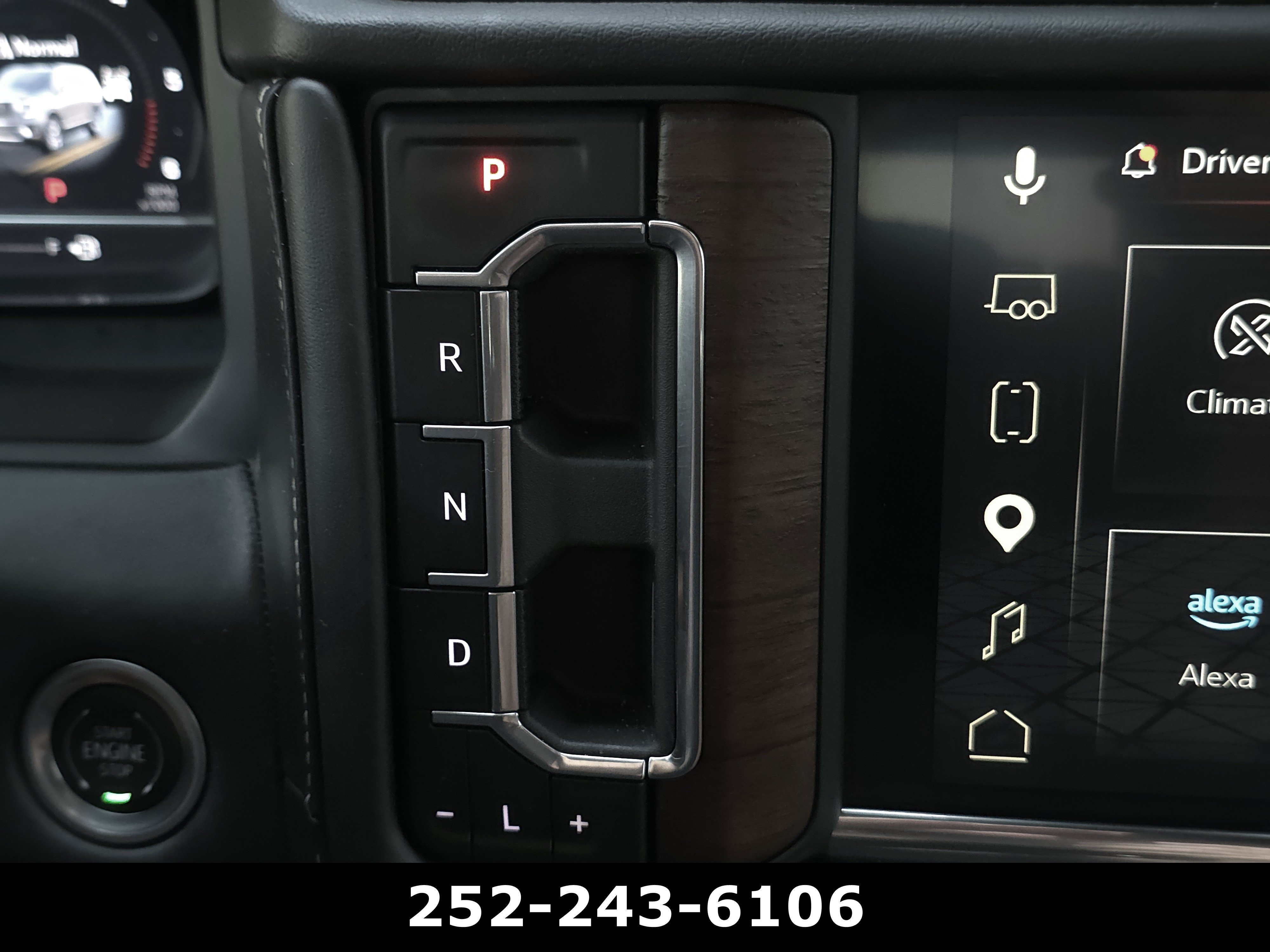 Used 2024 GMC Yukon Denali Ultimate AWD/4WD image 24