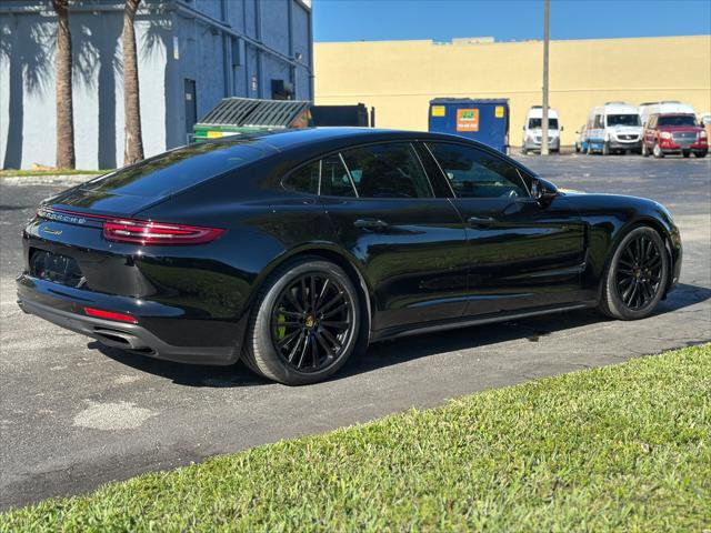 Used 2018 Porsche Panamera 4 image 8