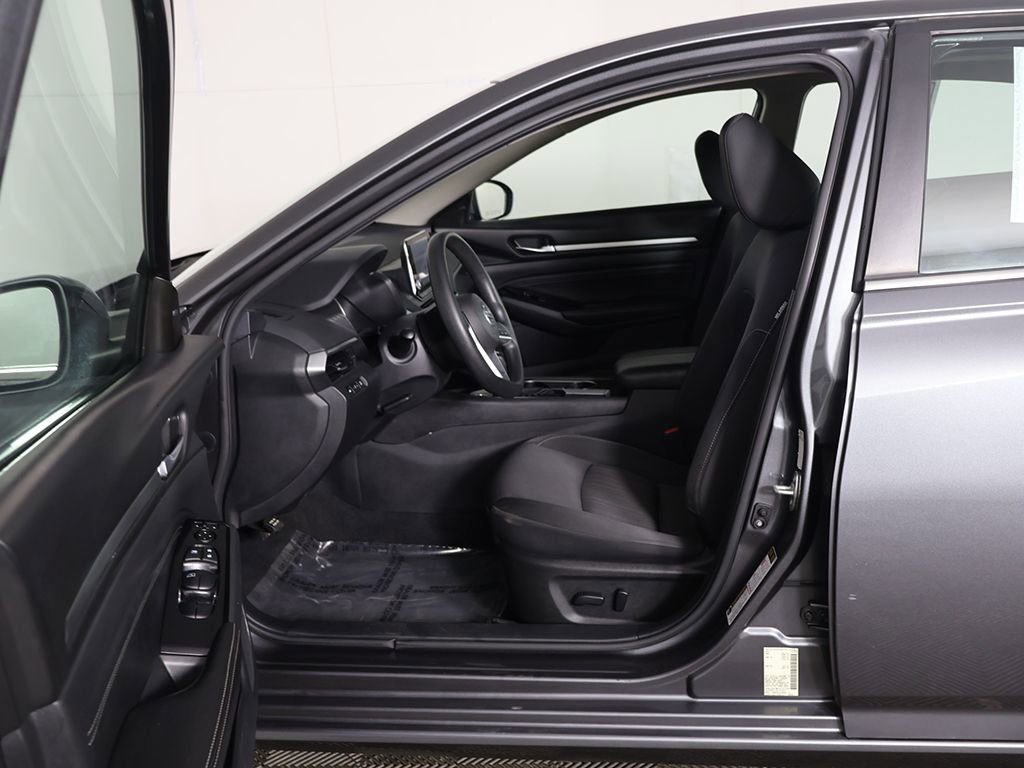 Used 2021 Nissan Altima 2.5 SV FWD image 23