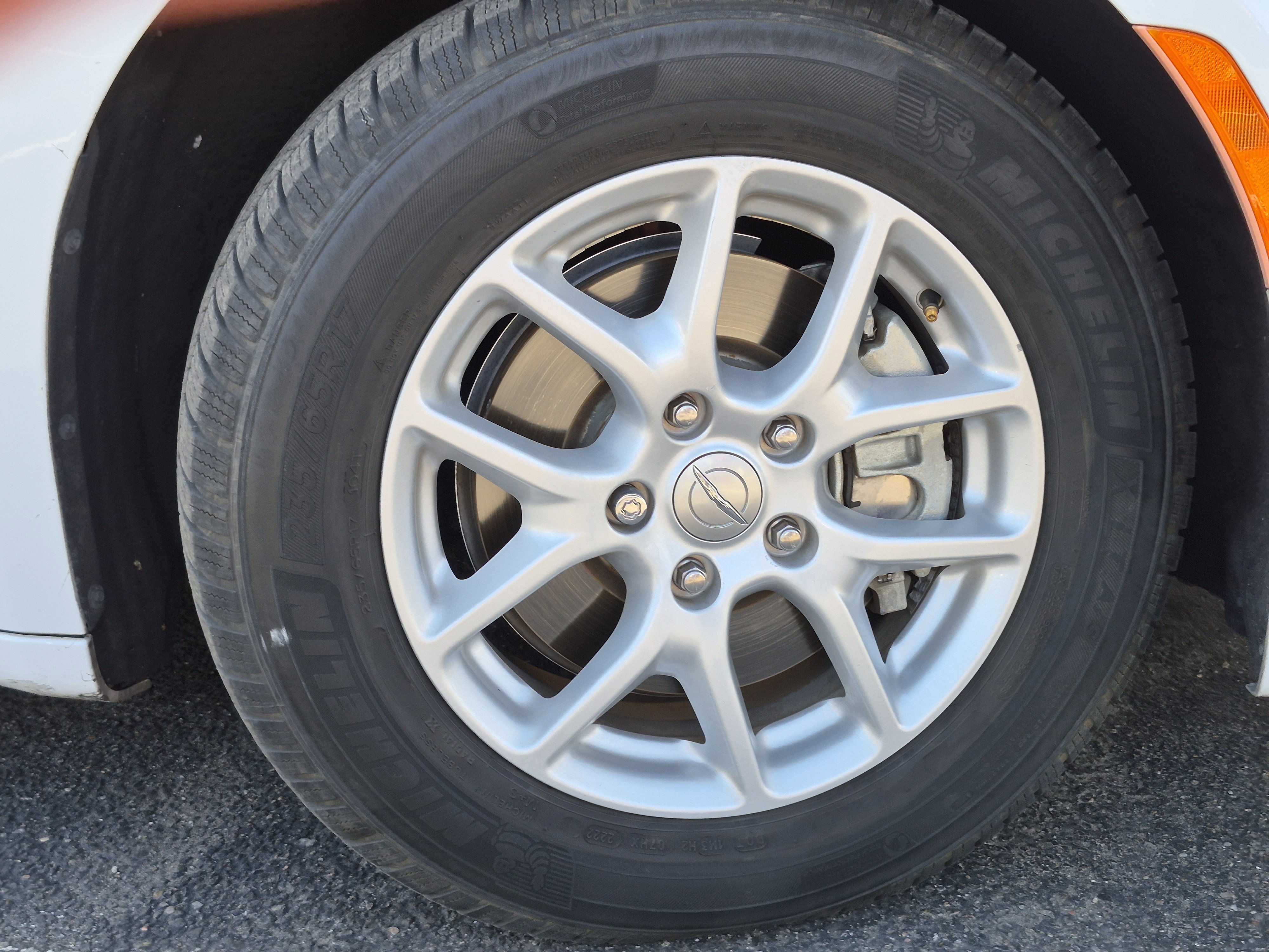 Used 2017 Chrysler Pacifica LX image 15