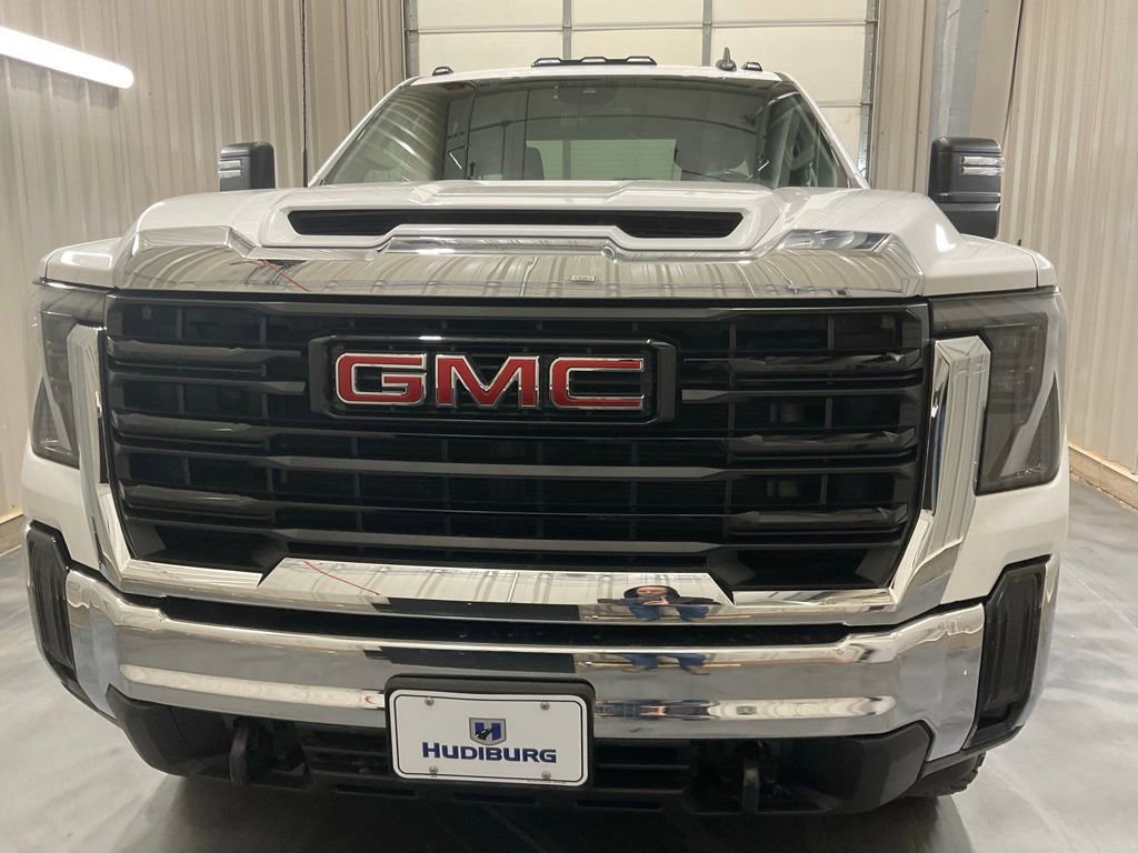 Used 2024 GMC Sierra 3500 Pro w/ Convenience Package AWD/4WD image 2