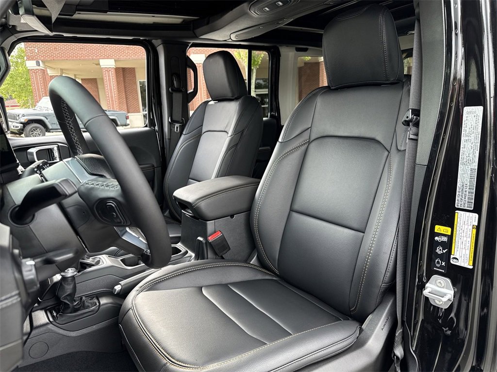 New 2025 Jeep Wrangler Sahara image 11