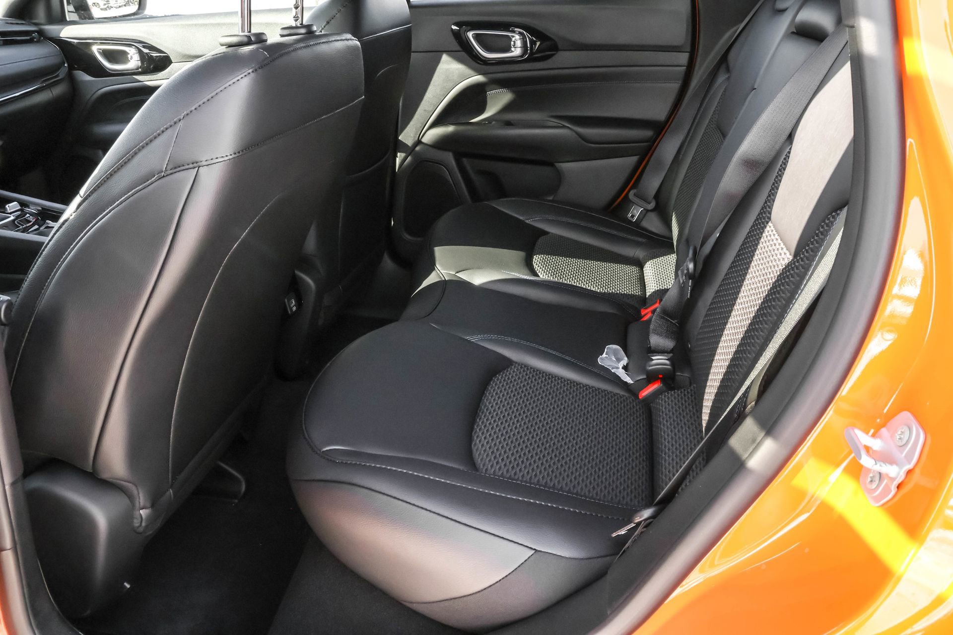 New 2026 Jeep Compass Latitude image 12