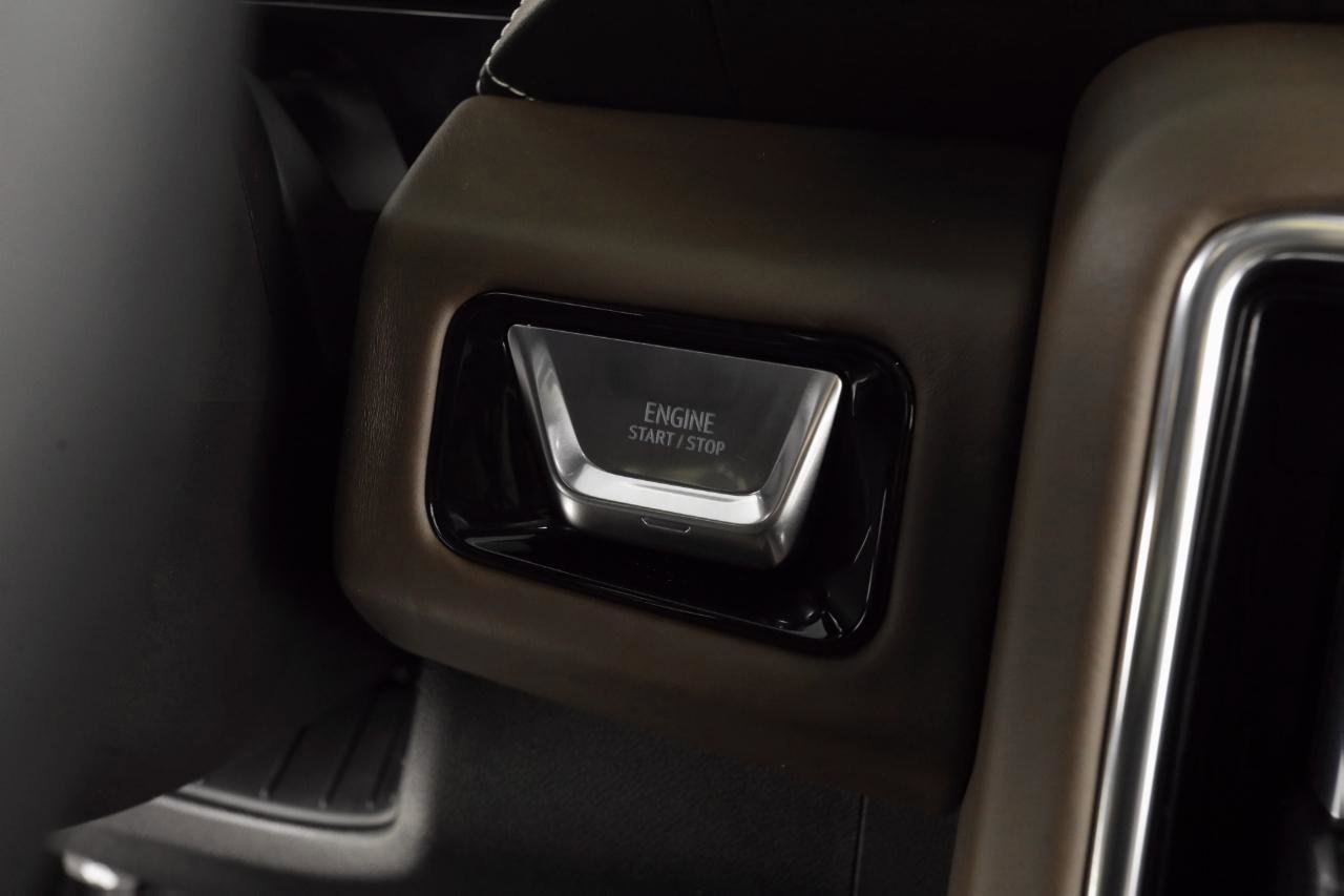 Used 2025 GMC Yukon XL Denali Ultimate image 35