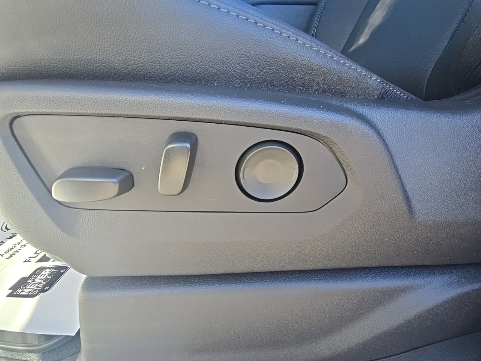 New 2026 Chevrolet Silverado 3500 LTZ w/ LTZ Premium Package image 16