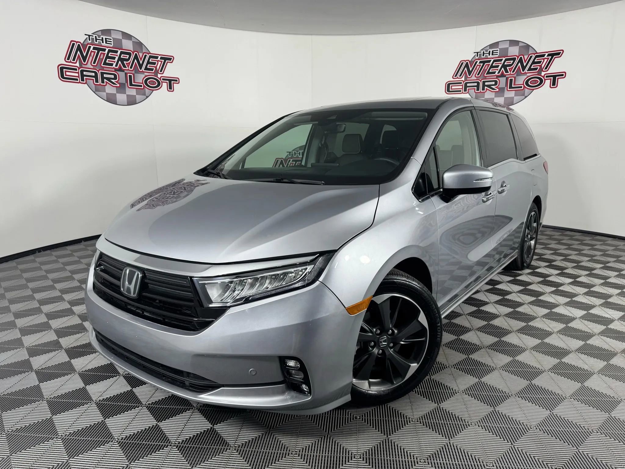 Used 2024 Honda Odyssey Elite image 1