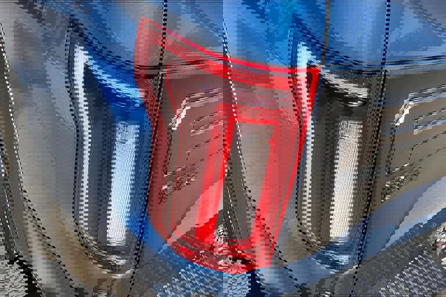 Used 2019 Ford F150 Raptor w/ Equipment Group 801A Mid image 28