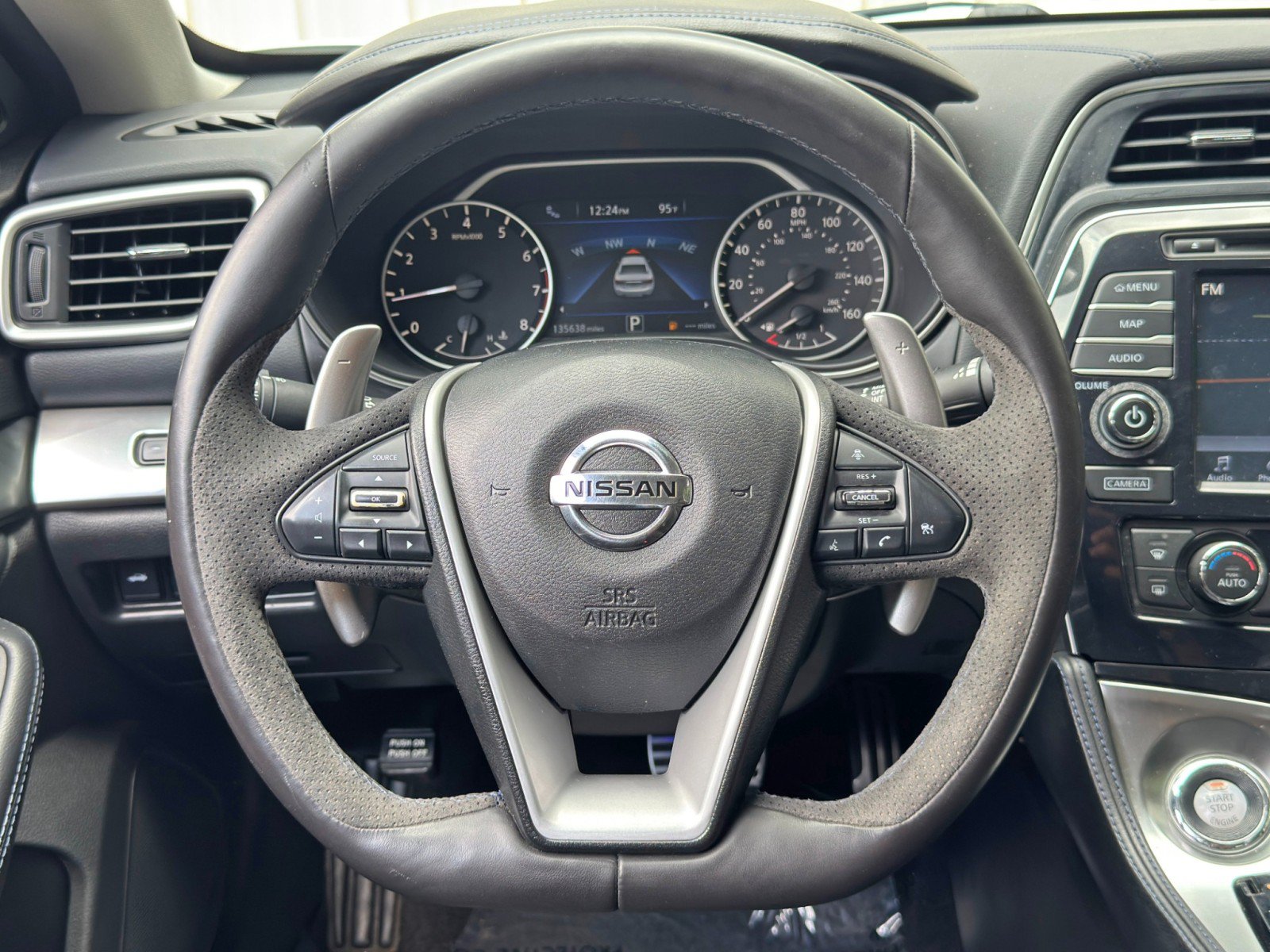 Used 2017 Nissan Maxima SR w/ Midnight Edition FWD image 18