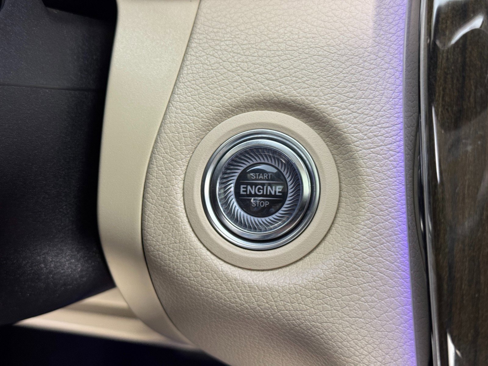 Used 2021 Mercedes-Benz C 300 Sedan w/ Premium Package image 23