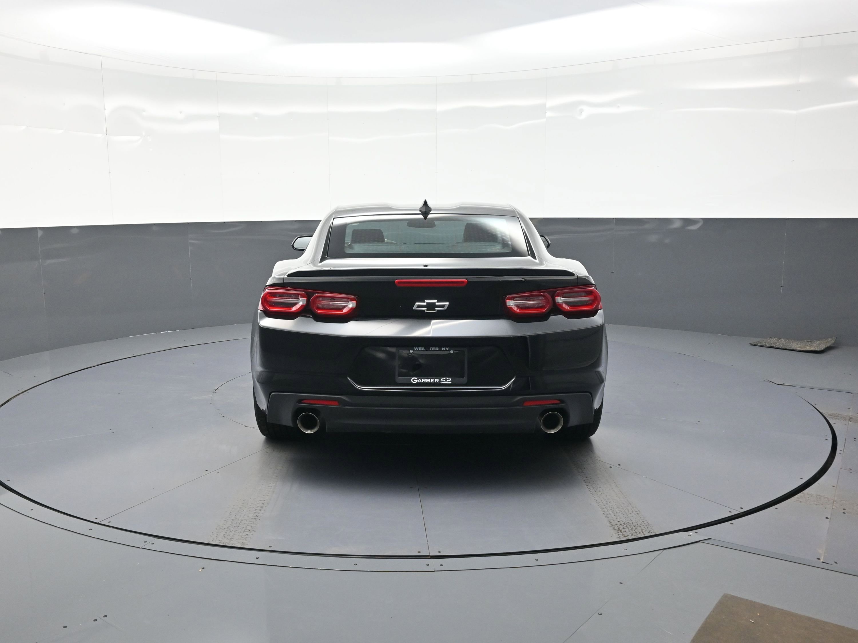 Used 2024 Chevrolet Camaro LT image 4