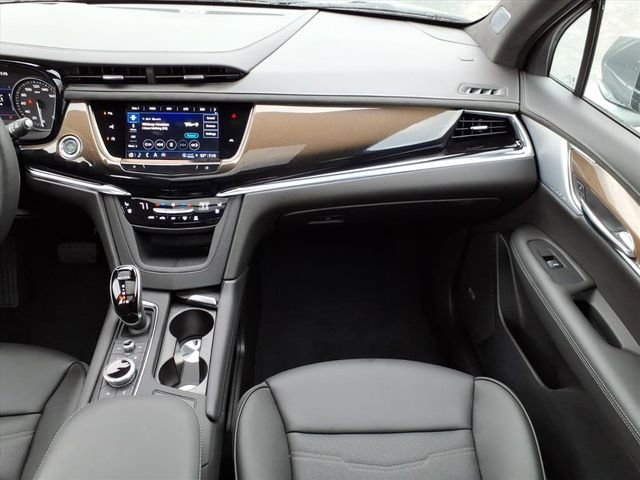 Certified 2025 Cadillac XT6 Premium Luxury w/ Platinum Package AWD/4WD image 18