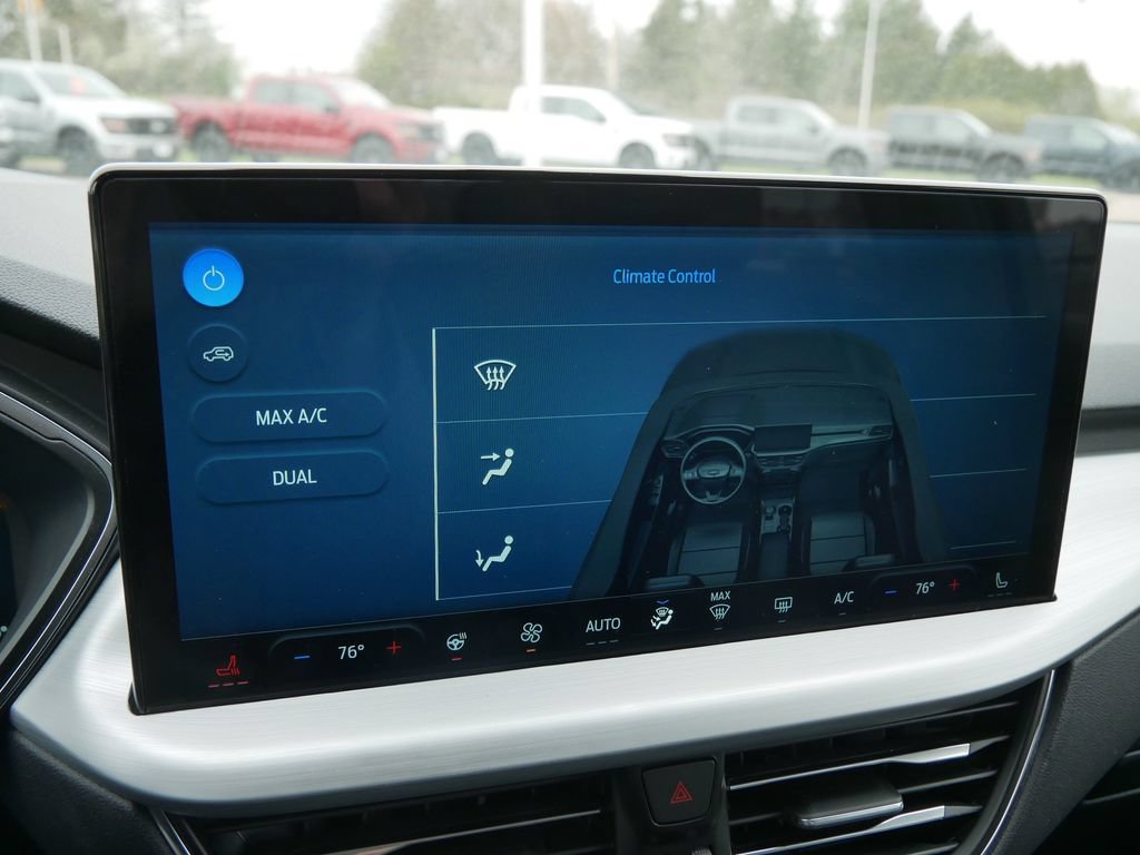 New 2025 Ford Escape SE w/ PHEV Premium Package FWD image 21