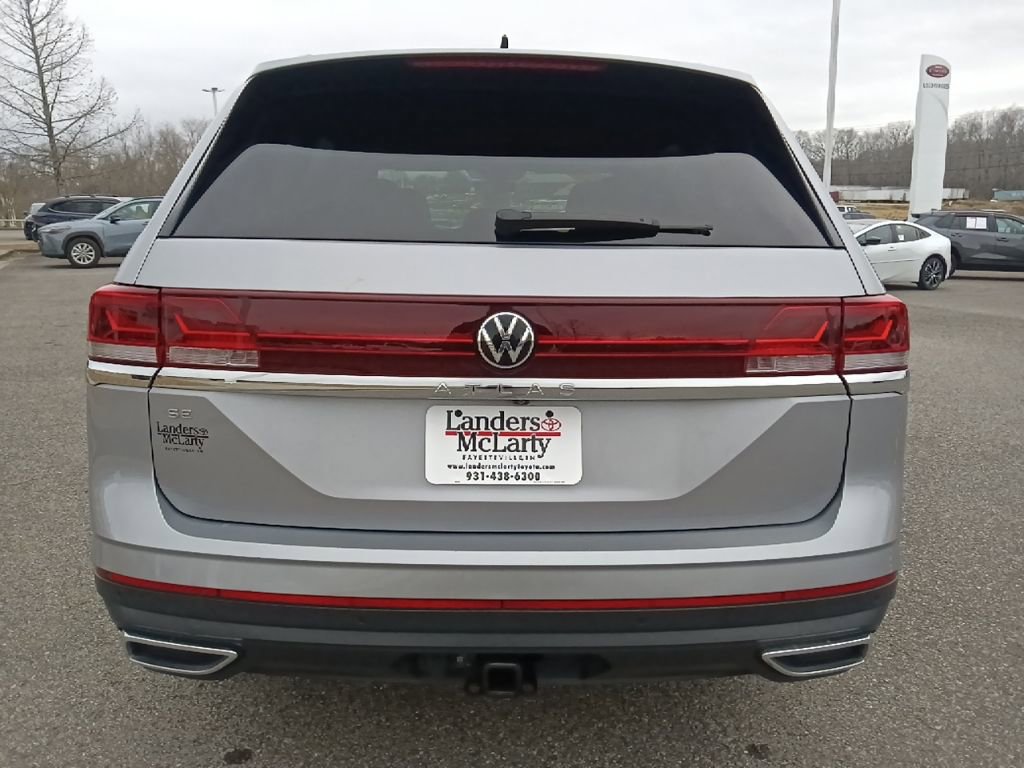Used 2024 Volkswagen Atlas SE image 4