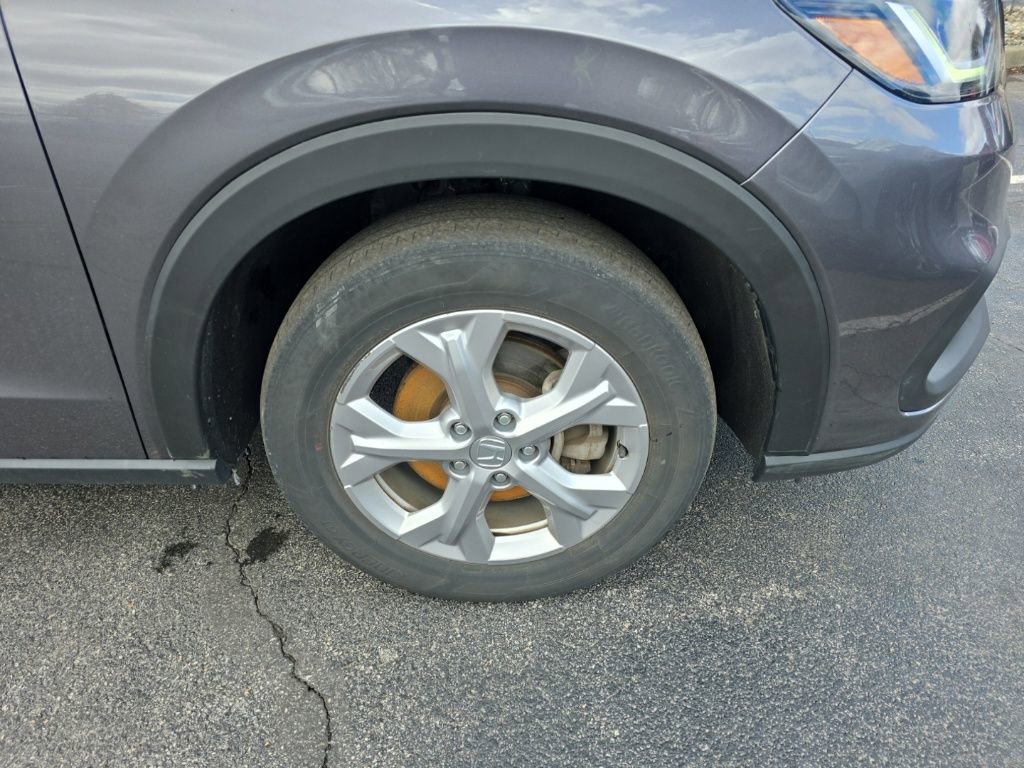 Used 2023 Honda HR-V LX image 9