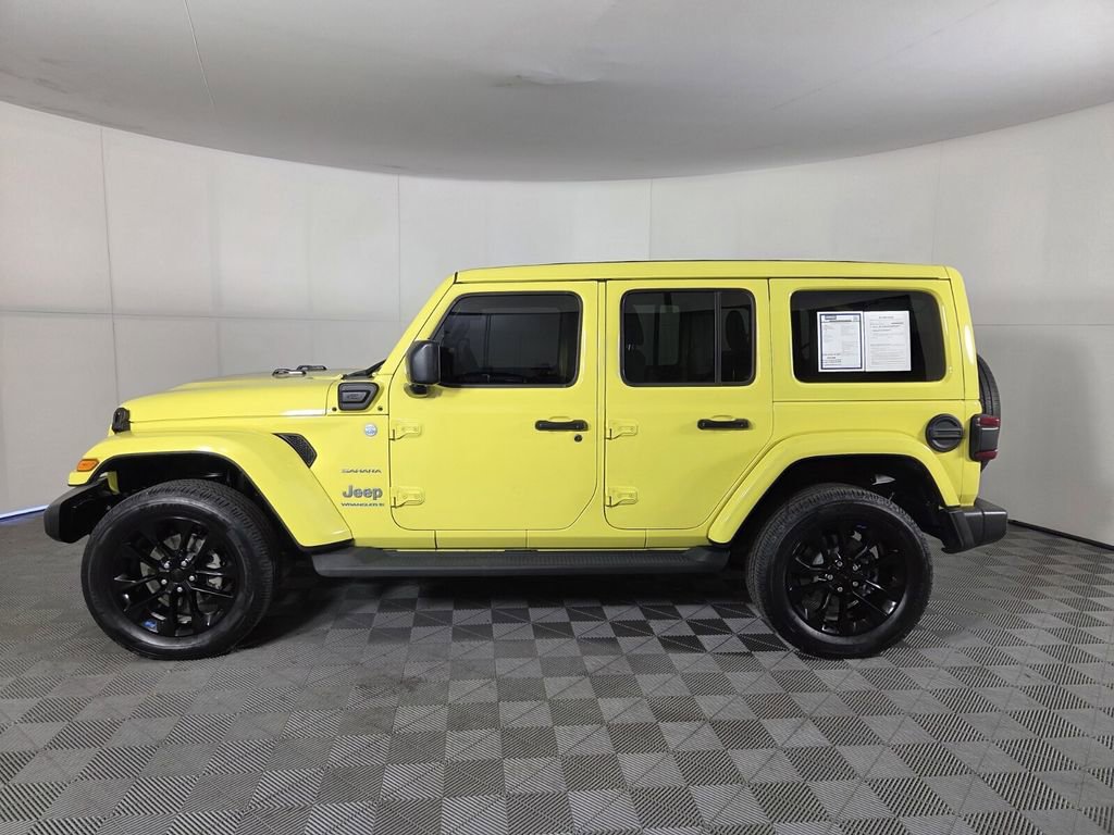 Certified 2023 Jeep Wrangler Sahara w/ Cold Weather Group image 8