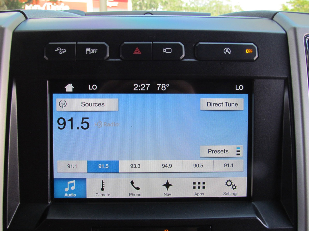 Used 2018 Ford F150 Lariat w/ Equipment Group 502A Luxury image 42