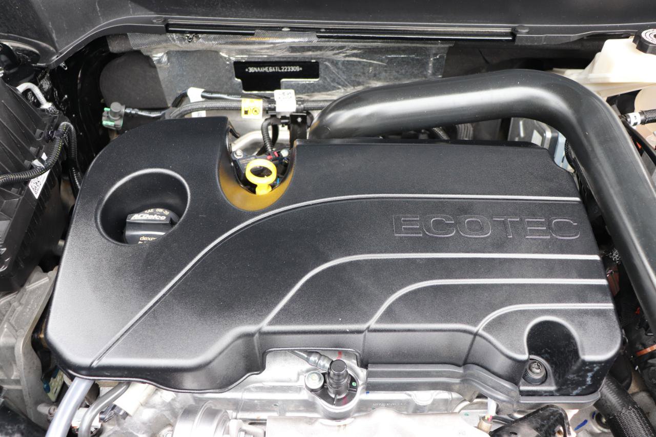 Used 2026 Chevrolet Equinox LT w/ Convenience Package II FWD image 50