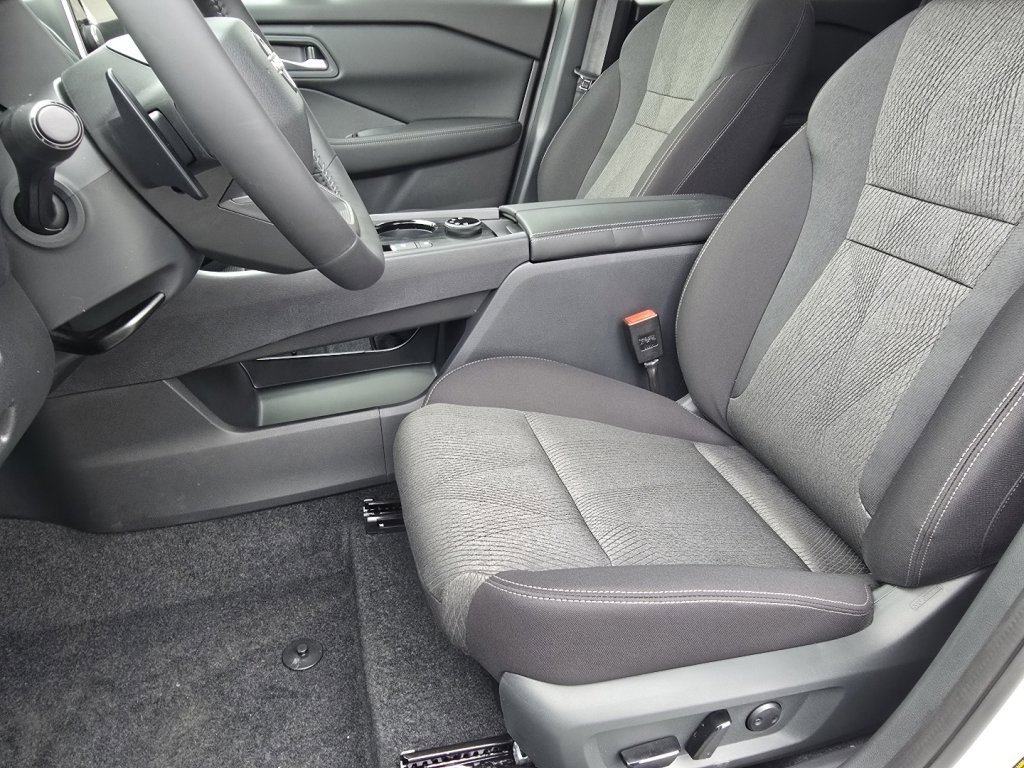 New 2026 Nissan Rogue SV image 14