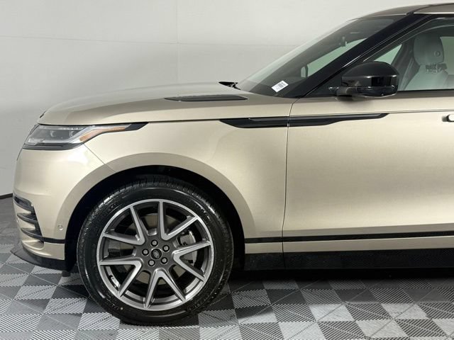 Certified 2026 Land Rover Range Rover Velar Dynamic SE AWD/4WD image 14