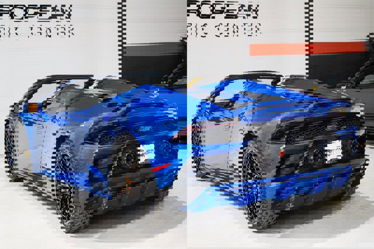 Used 2023 Lamborghini Huracan EVO image 38