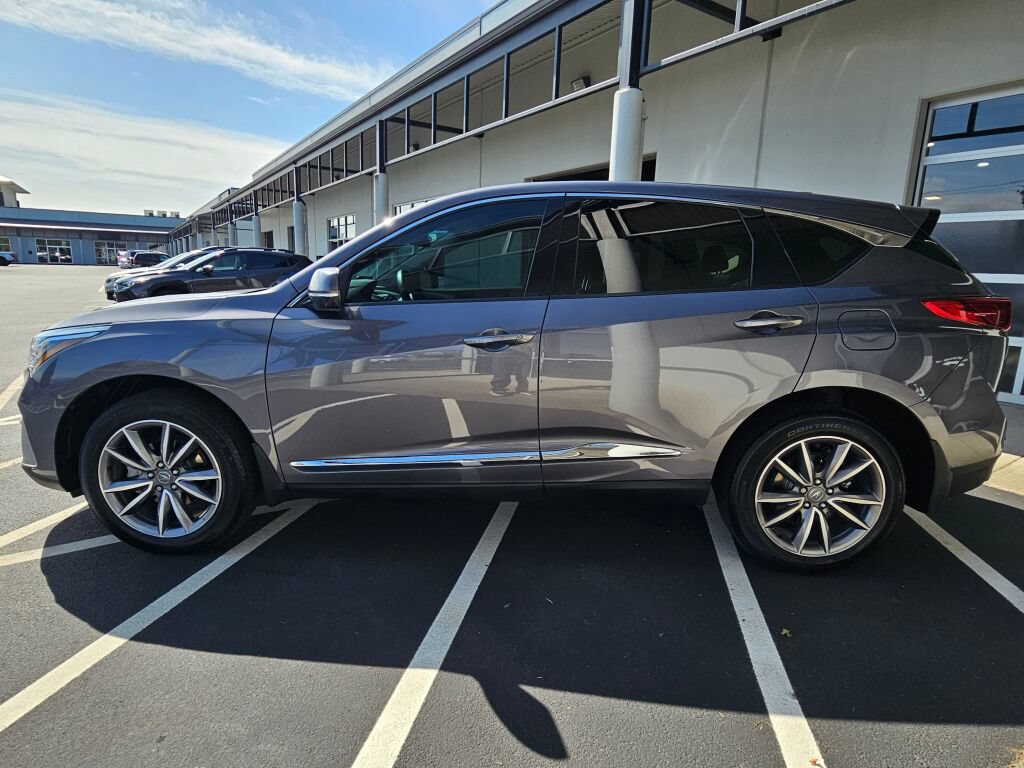 Used 2021 Acura RDX w/ Technology Package FWD image 2