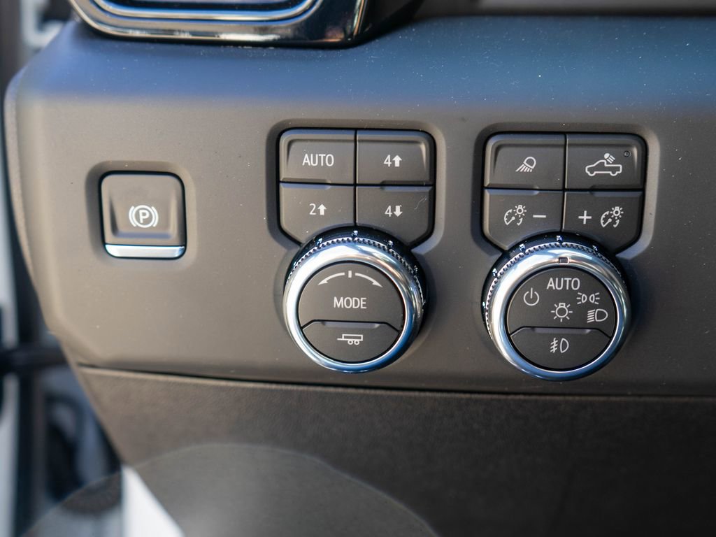 New 2026 GMC Sierra 3500 AT4 w/ AT4 Premium Plus Package AWD/4WD image 20