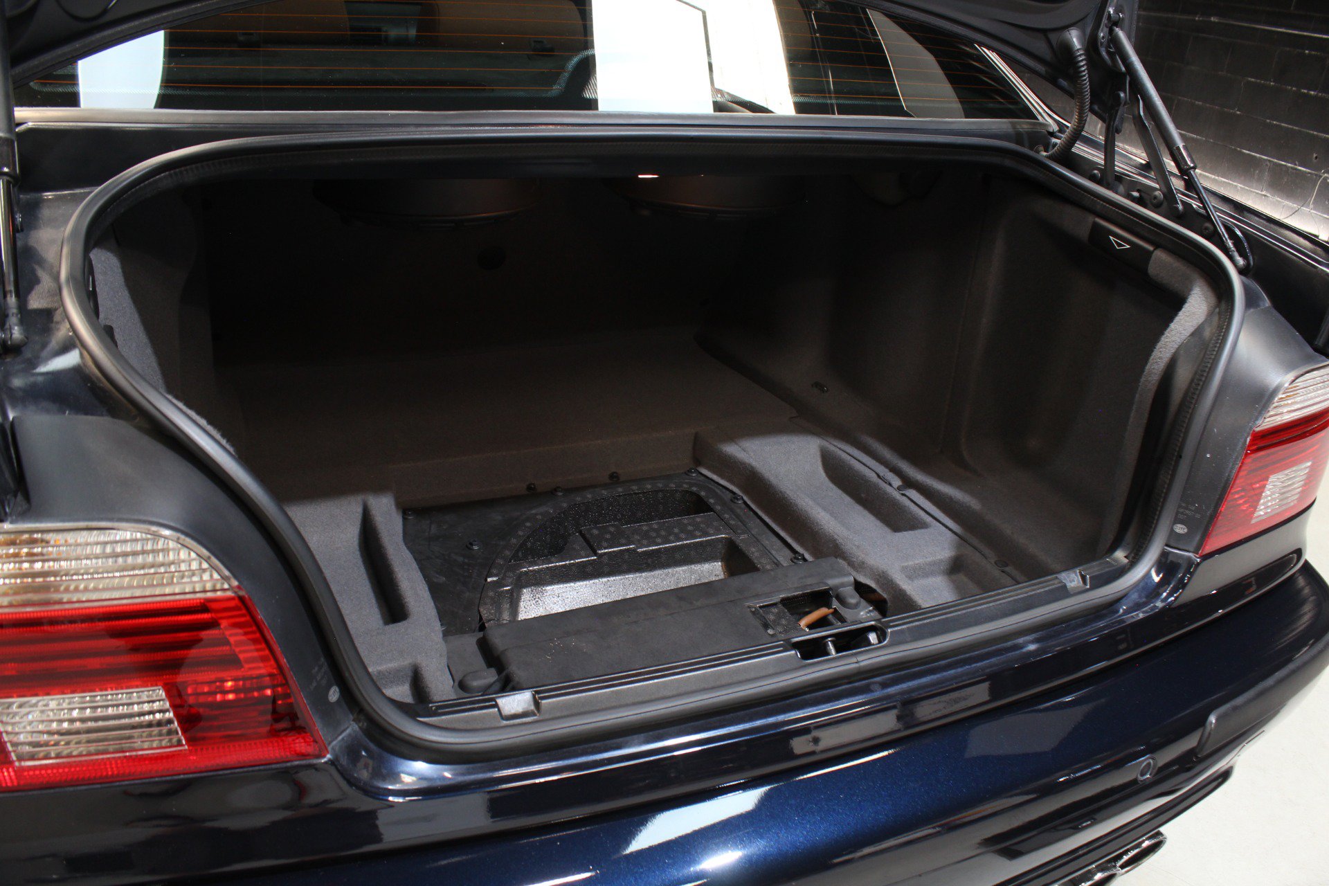 Used 2002 BMW M5 RWD image 76