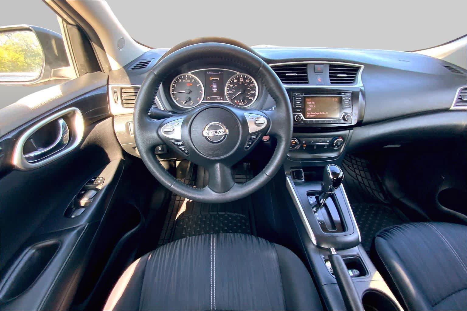 Used 2016 Nissan Sentra SV FWD image 6