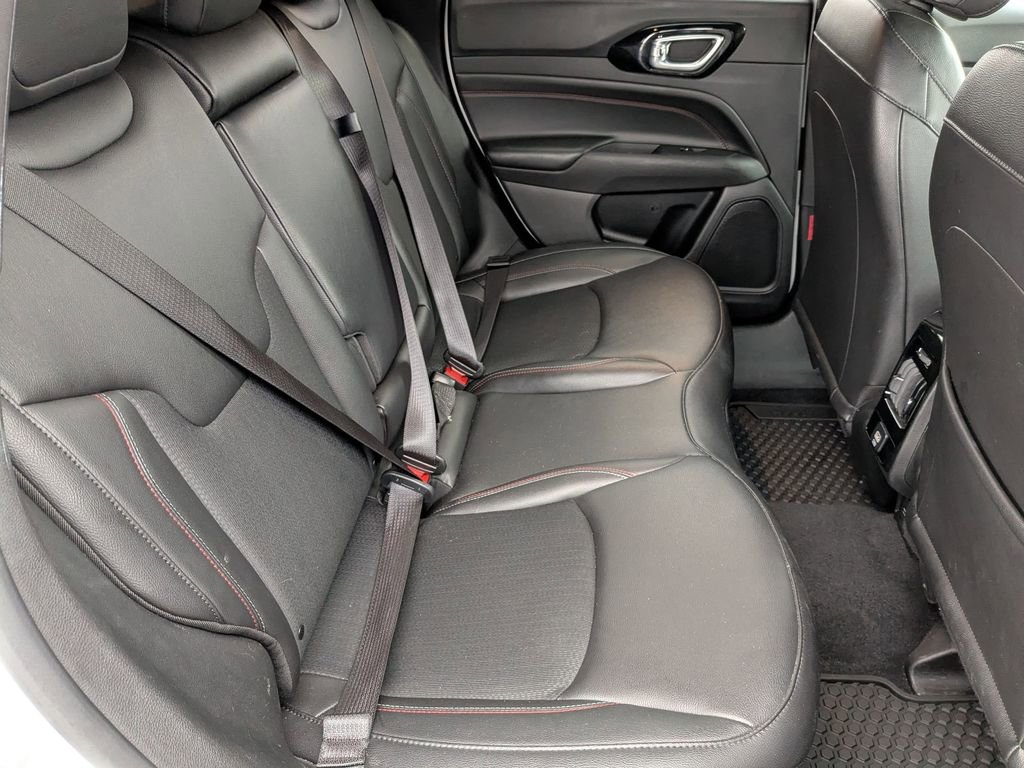 Used 2025 Jeep Compass Trailhawk image 28