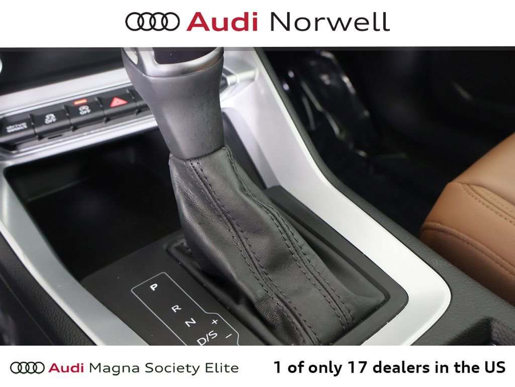 Used 2023 Audi Q3 2.0T Premium w/ Convenience Package AWD/4WD image 4