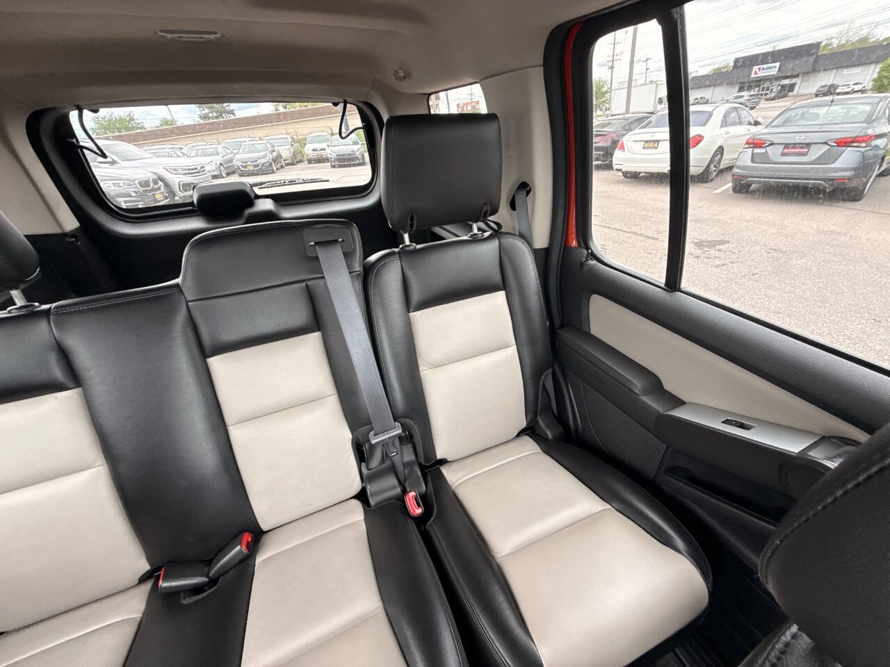 Used 2007 Ford Explorer XLT AWD/4WD image 44