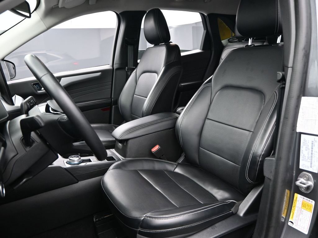Used 2024 Ford Escape Platinum image 21