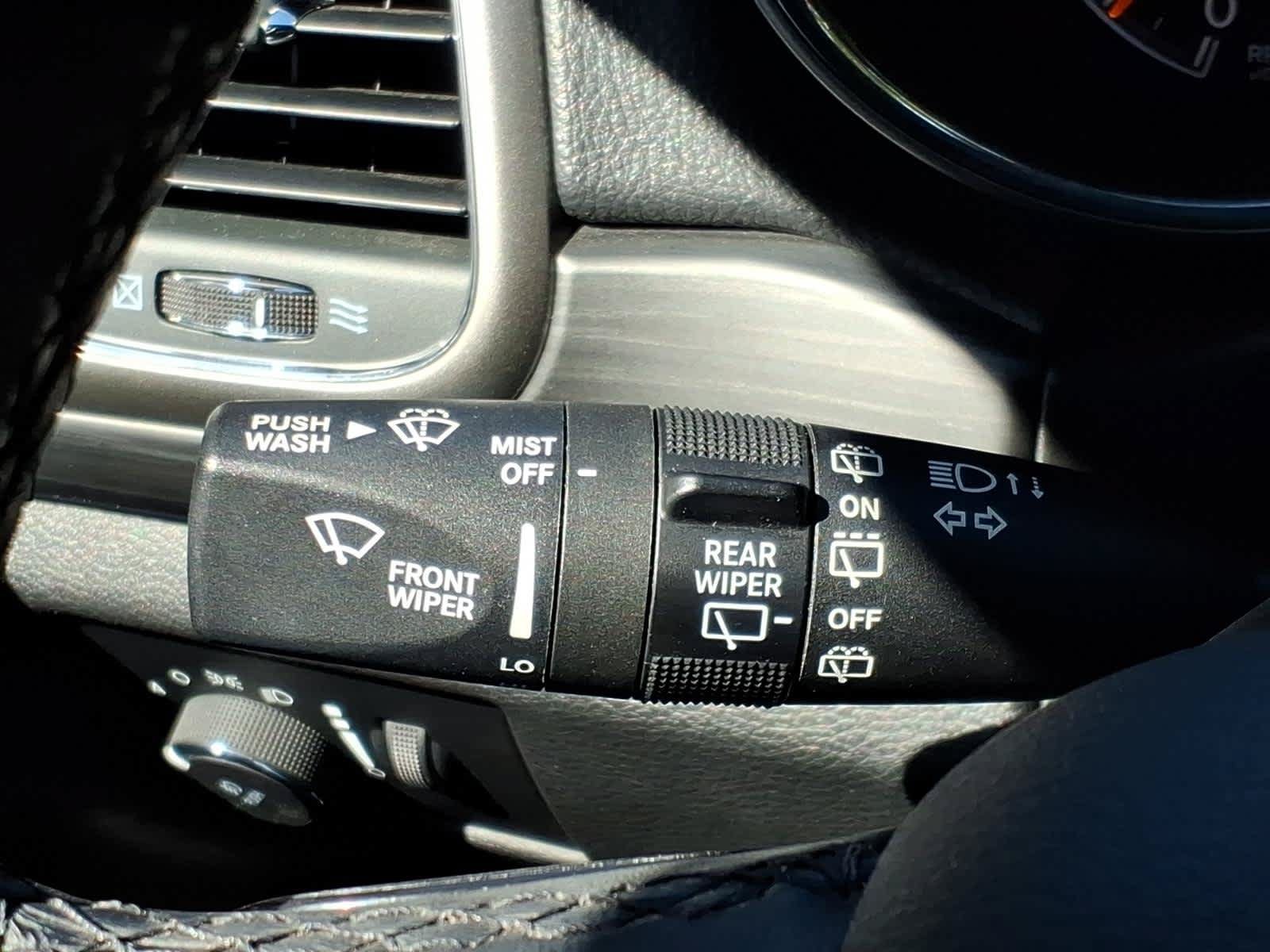 Used 2021 Jeep Grand Cherokee Laredo X AWD/4WD image 26