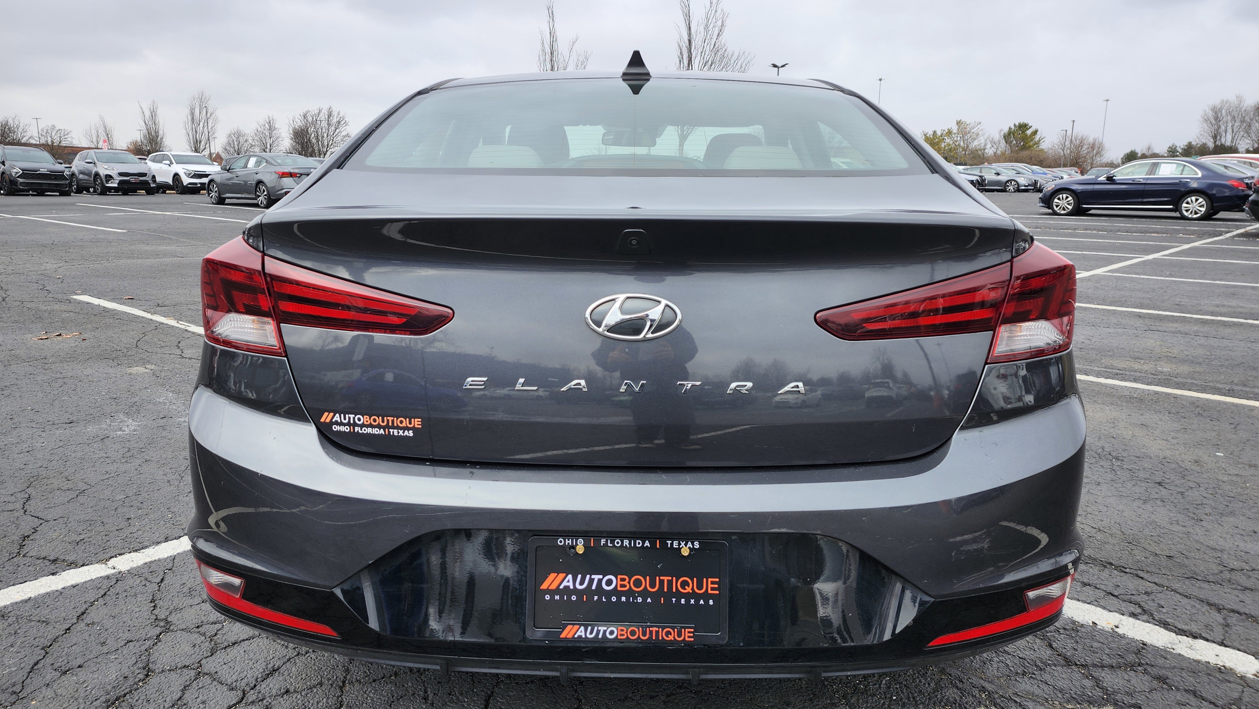 Used 2020 Hyundai Elantra SEL image 14