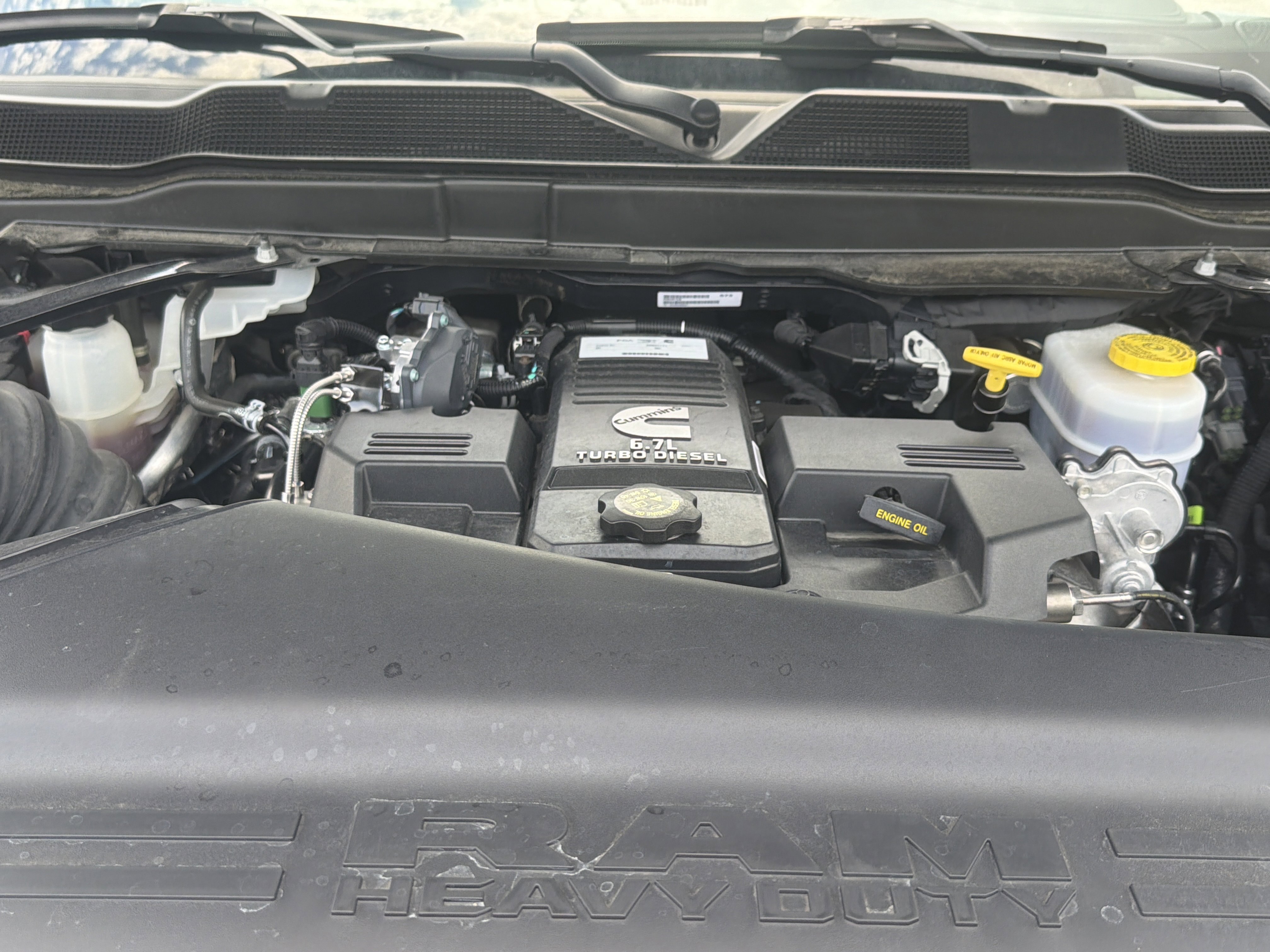 Used 2024 RAM 3500 Laramie AWD/4WD image 29