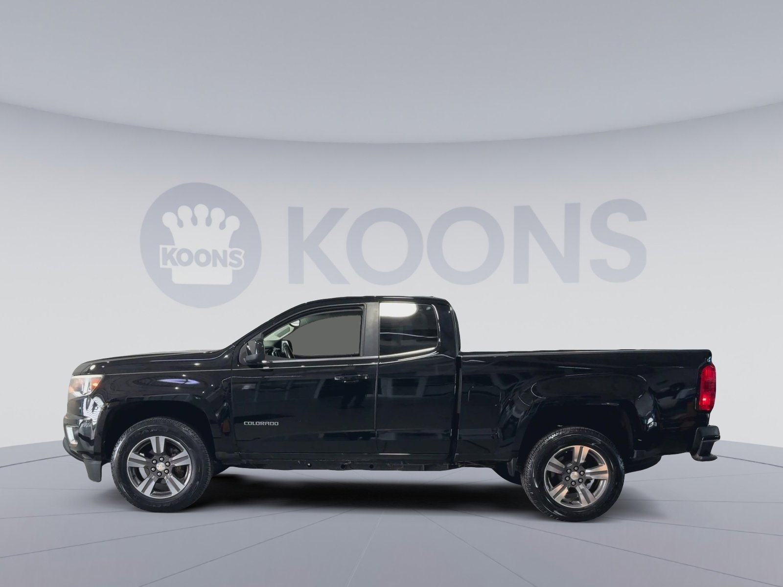 Used 2017 Chevrolet Colorado LT w/ LT Convenience Package image 8