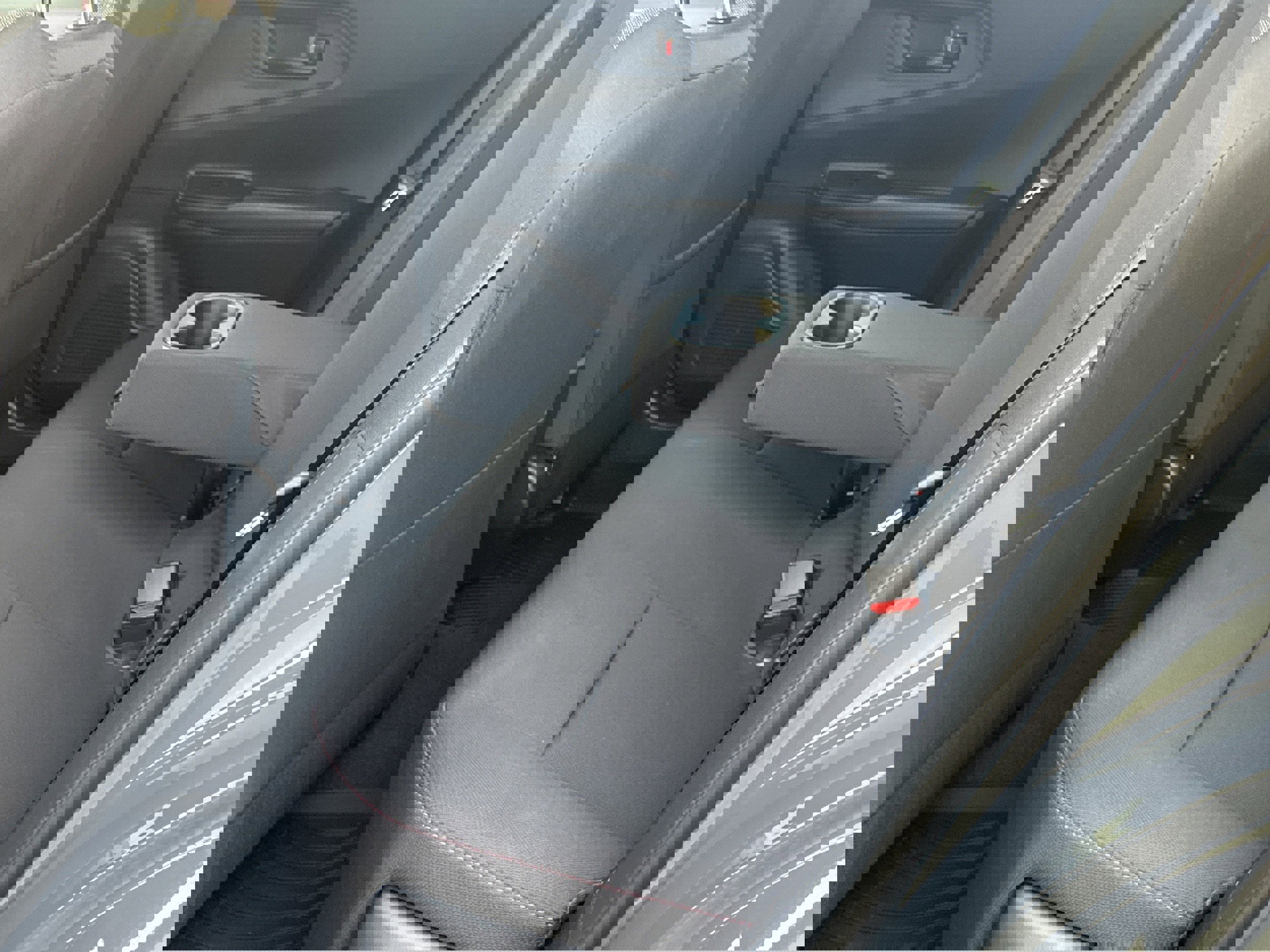 Used 2025 Toyota Prius Plug-In Hybrid image 20