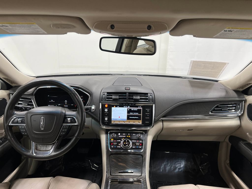 Used 2017 Lincoln Continental Select w/ Climate Package image 21