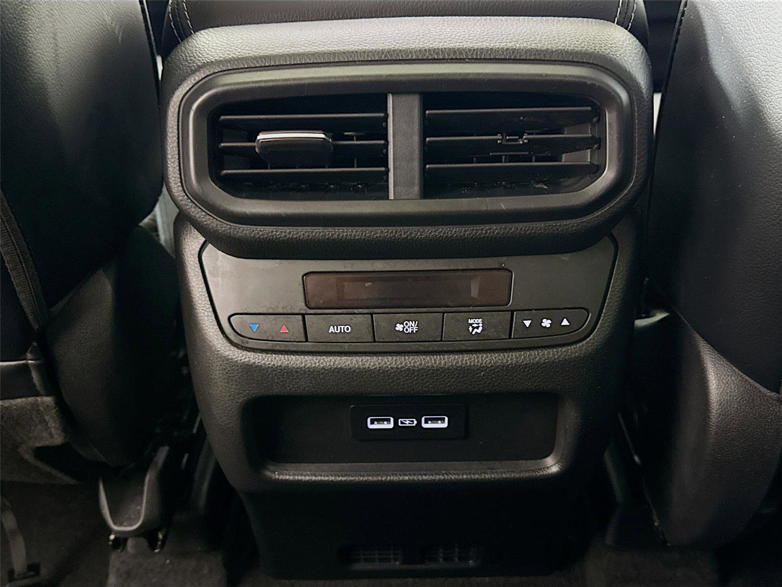 Used 2023 Honda Pilot Touring image 26