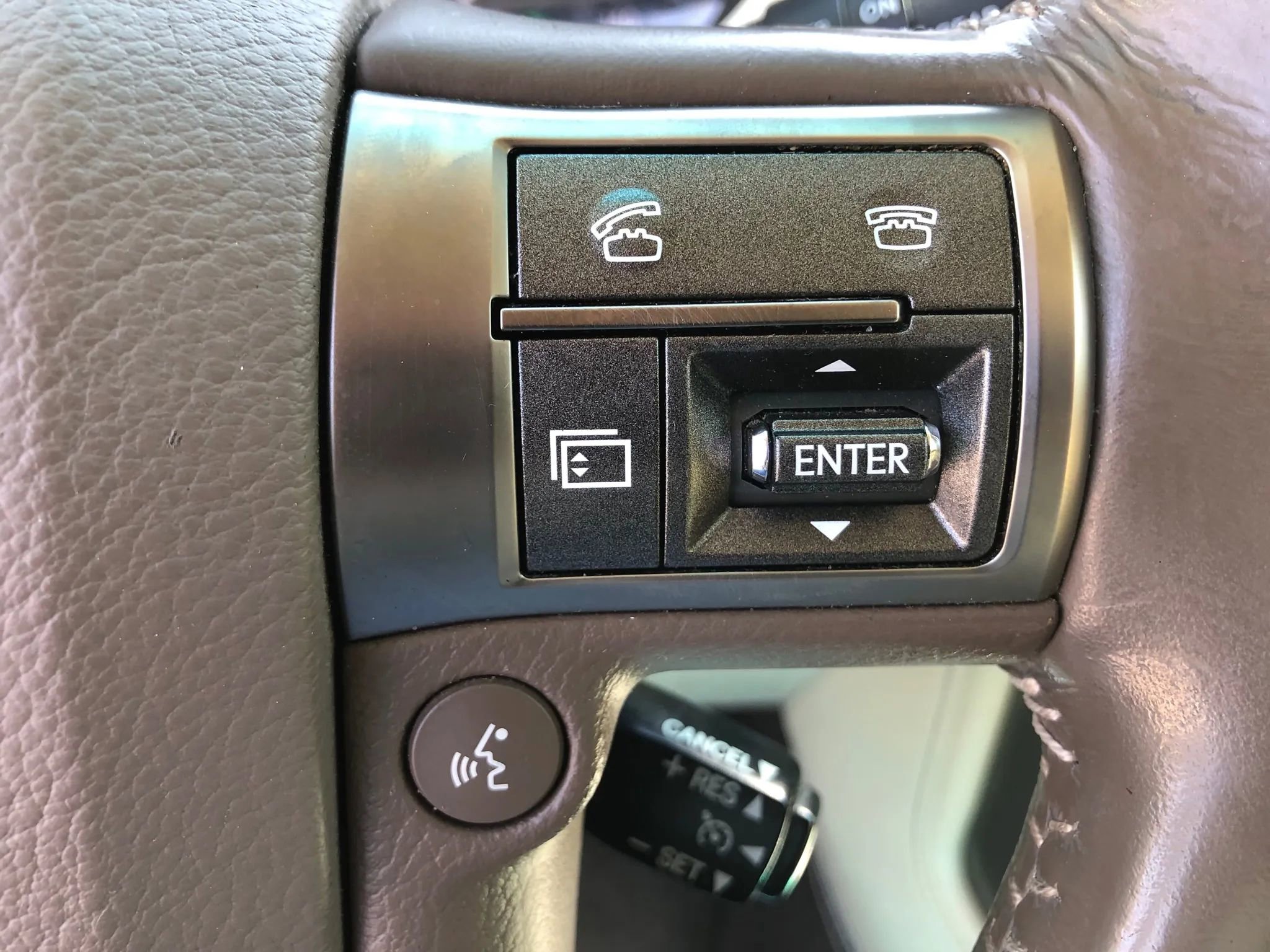 Used 2016 Lexus GX 460 Luxury w/ Preferred Accessory Package image 31