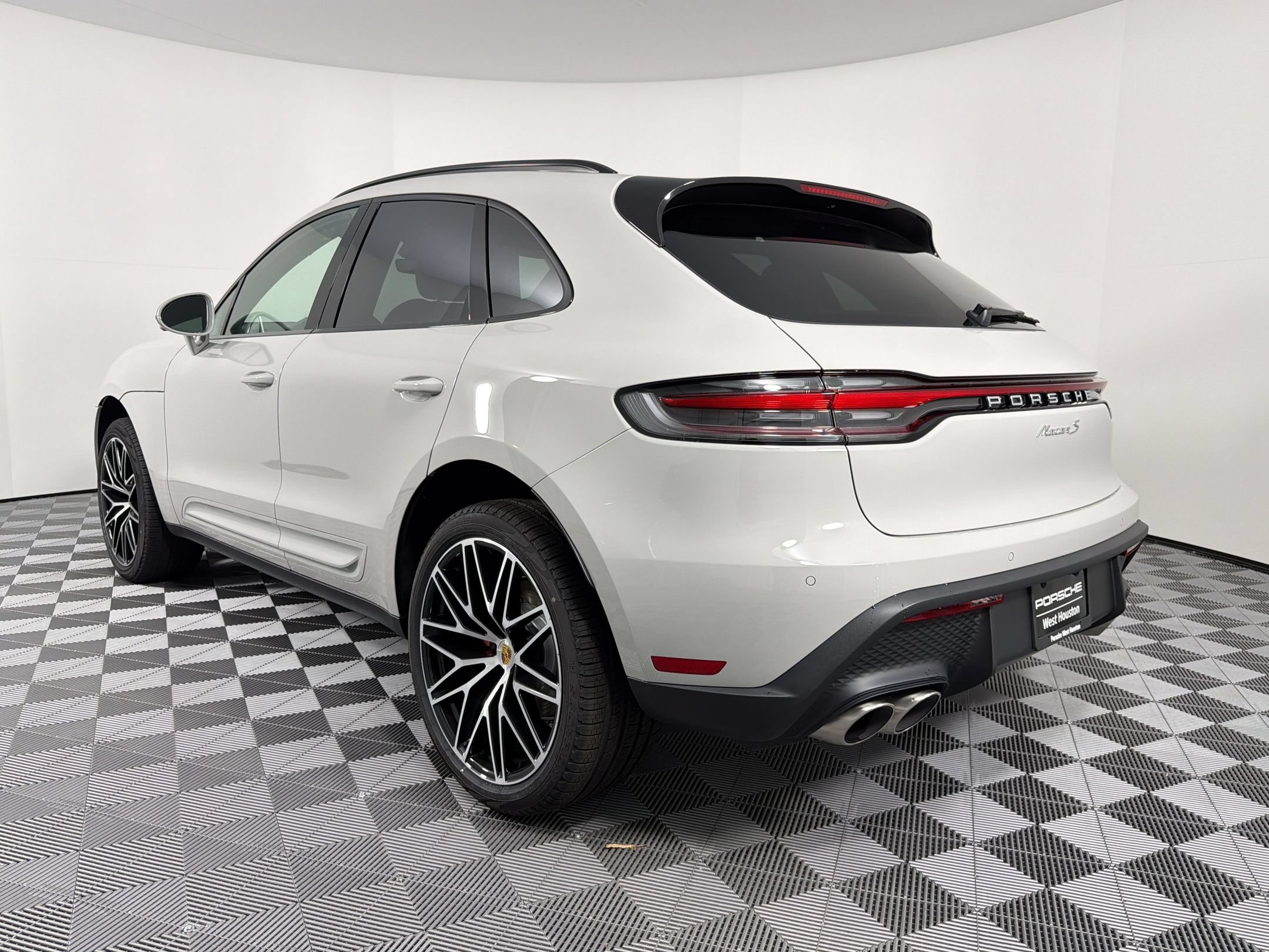 New 2026 Porsche Macan S AWD/4WD image 3