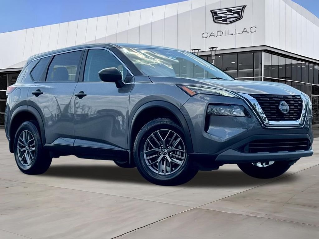 Used 2023 Nissan Rogue S FWD image 2