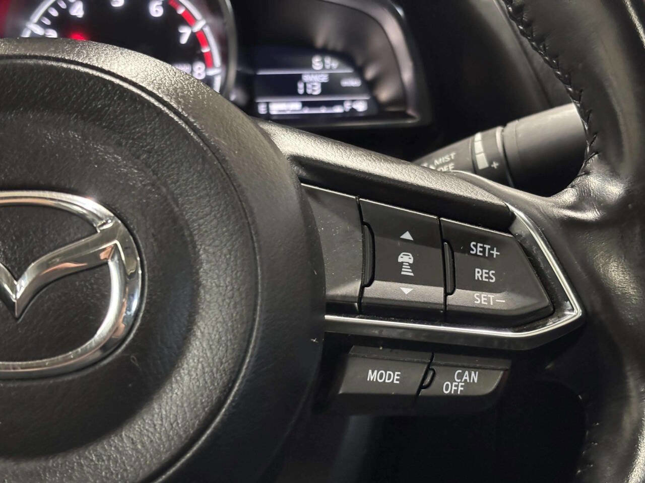 Used 2018 MAZDA MAZDA3 Grand Touring w/ Premium Equipment Package FWD image 35