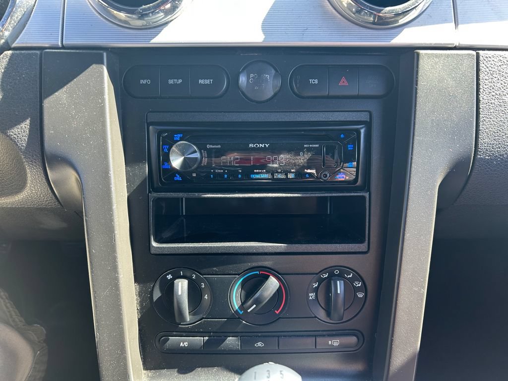 Used 2005 Ford Mustang GT RWD image 21